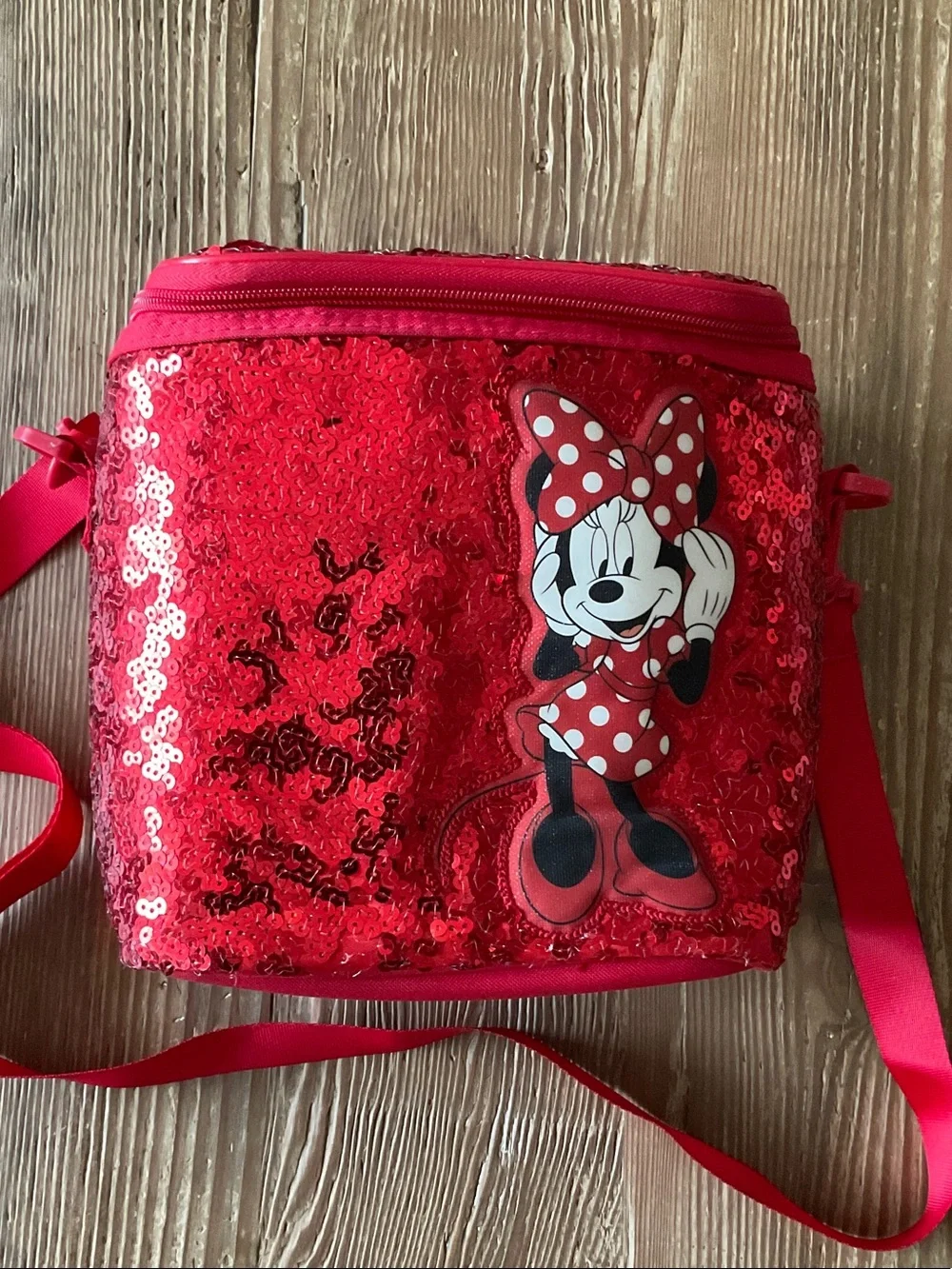 Disney Red Sequin Minnie Mouse Crossbody lunch bag